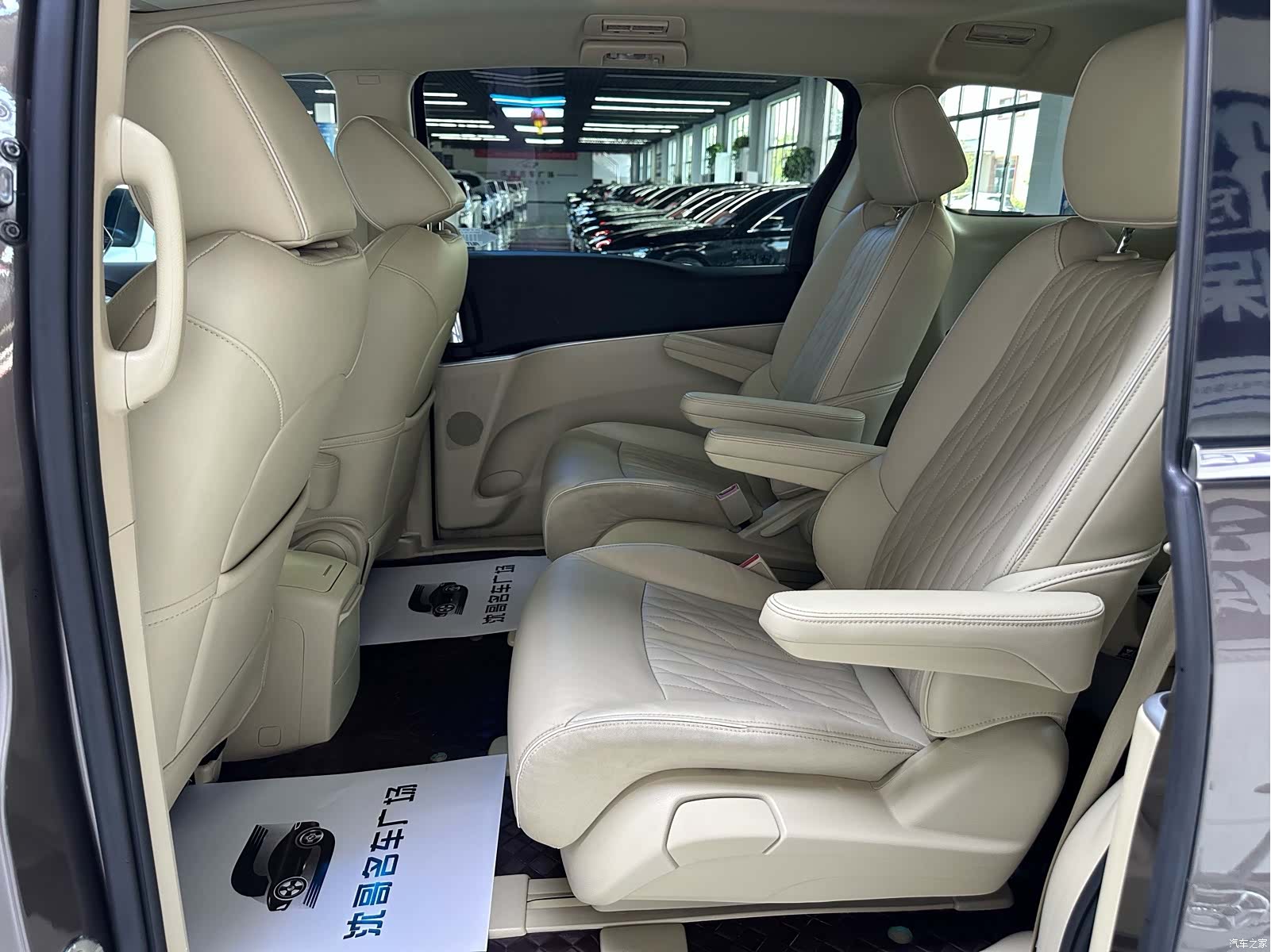 Buick GL8, 2023 все фото