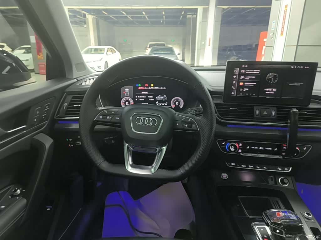 Audi Q5L, 2022 11