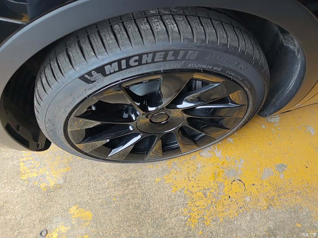 Tesla Model Y, 2021 23