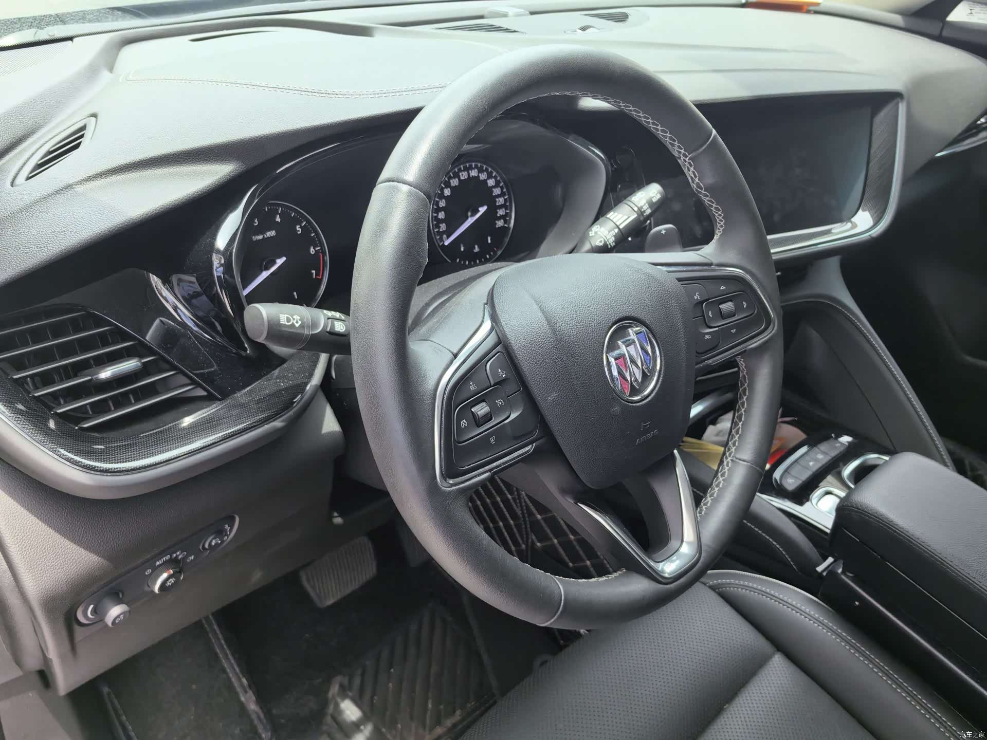 Buick Envision, 2022 все фото