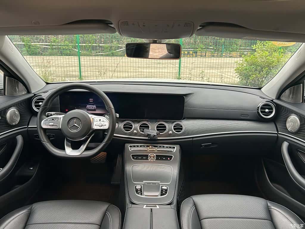 Mercedes-Benz E-Class, 2019 9