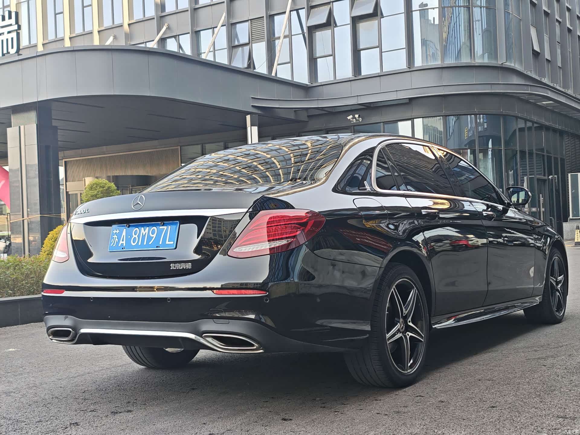 Mercedes-Benz E-Class, 2020 35