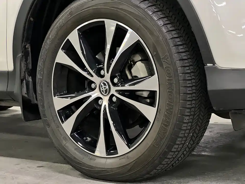 Toyota RAV4 Rongfang