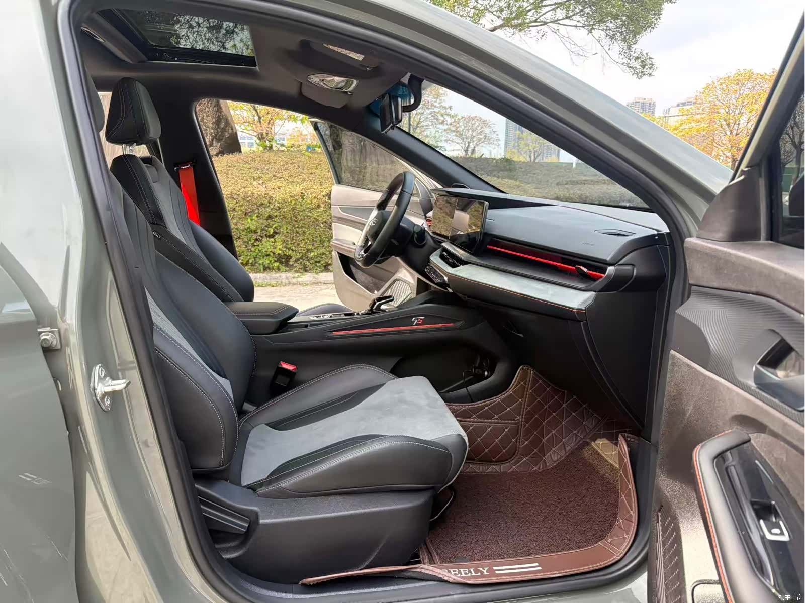 Geely Binray, 2022 12