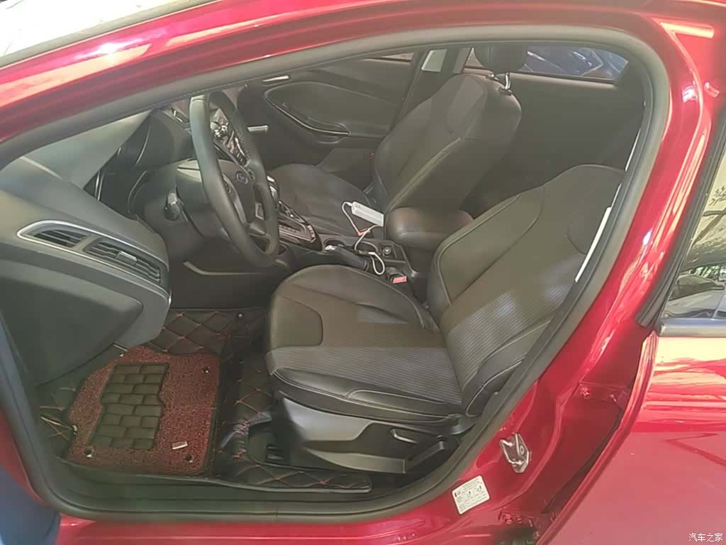 Ford Focus, 2015 15