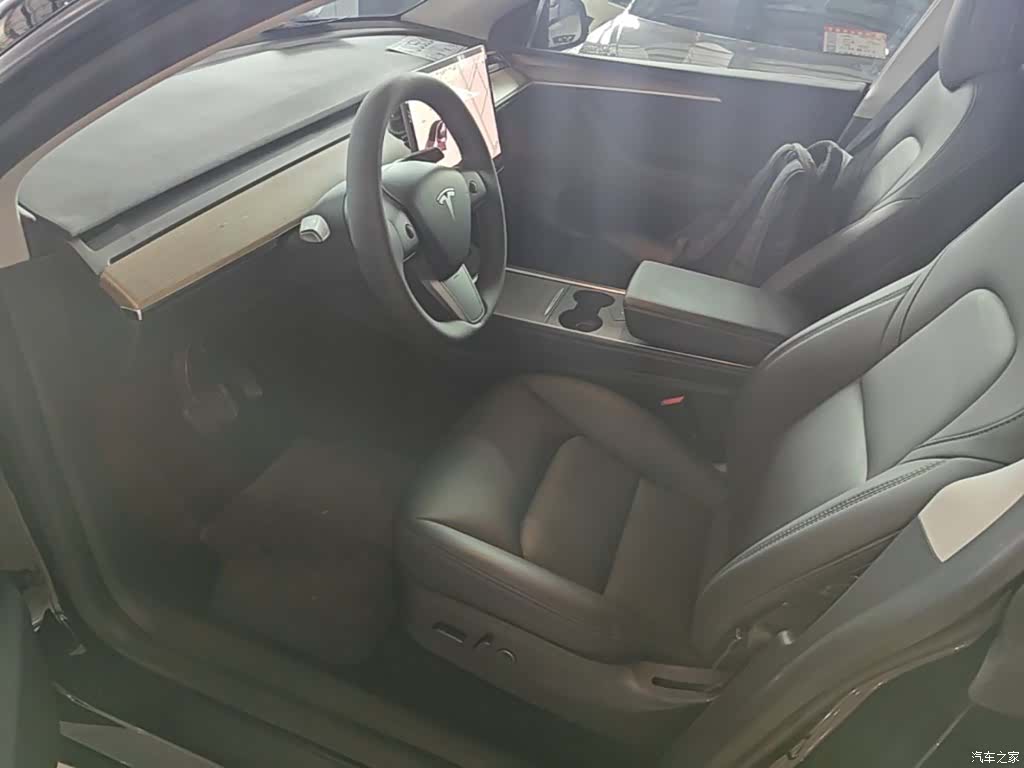 Tesla Model Y, 2021 15