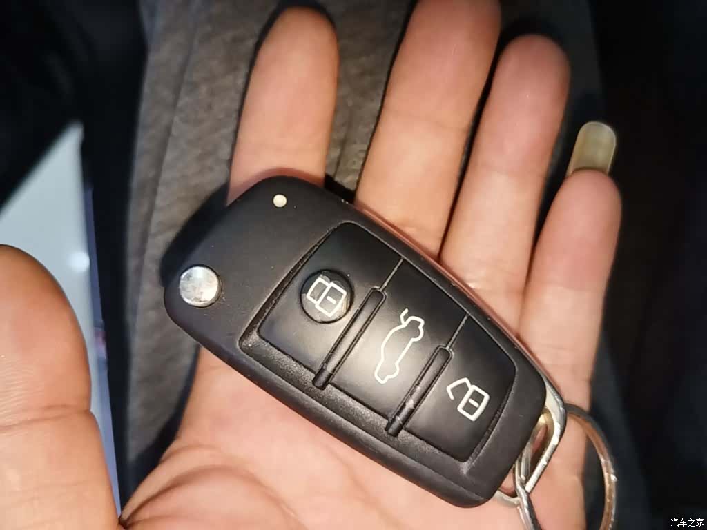 Audi Q3, 2023 17