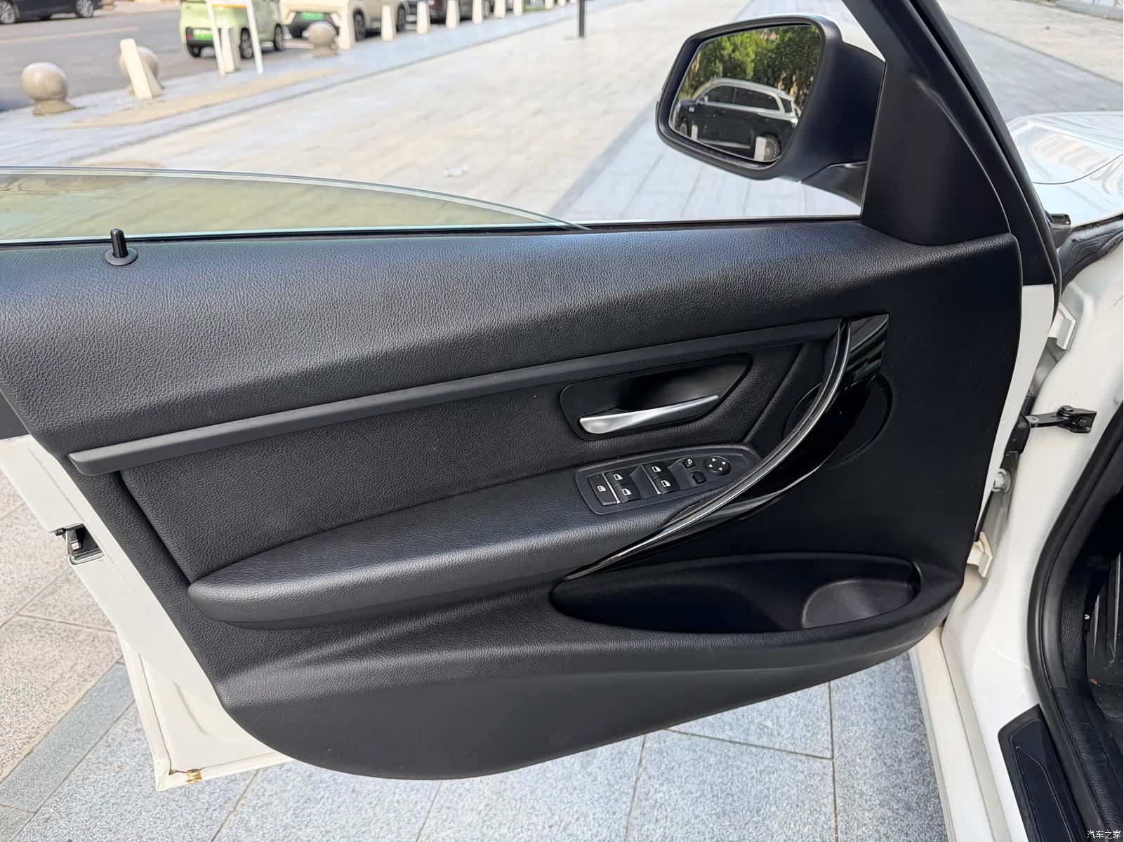 BMW 3 Series, 2017 все фото