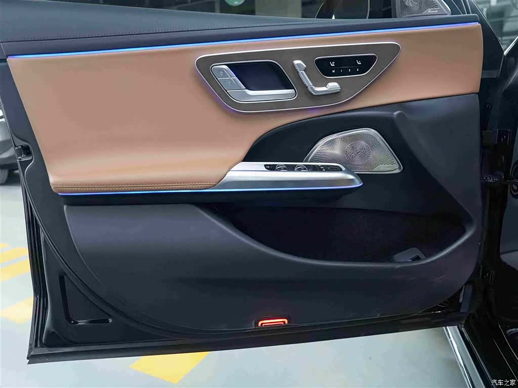 Mercedes-Benz E-Class, 2025 9
