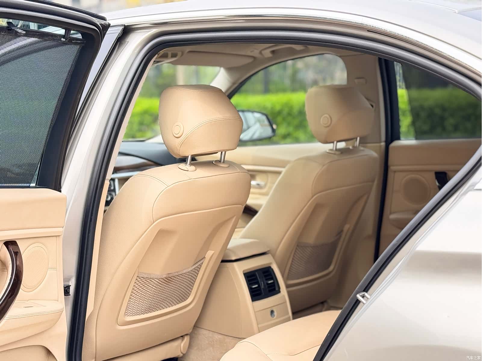 BMW 3 Series, 2013 26