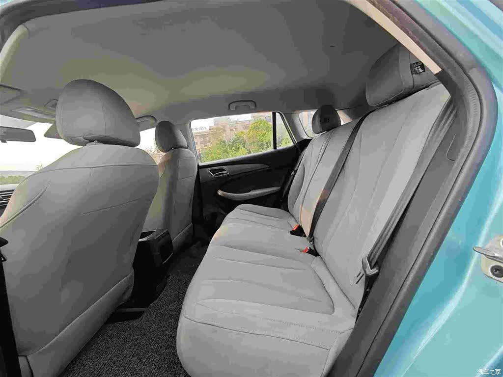 Roewe Ei5, 2022 6