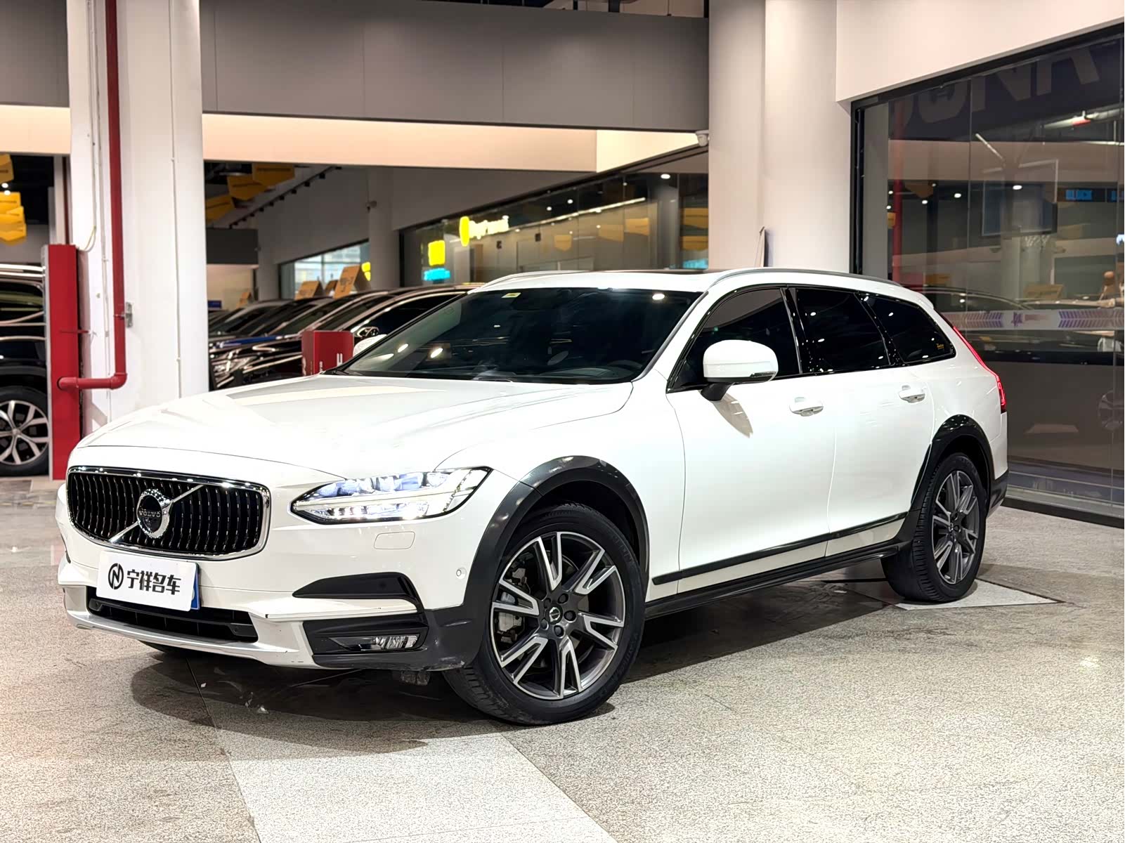 Volvo V90, 2018 1