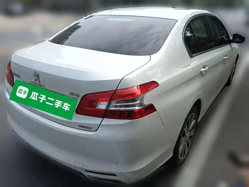 Peugeot 408