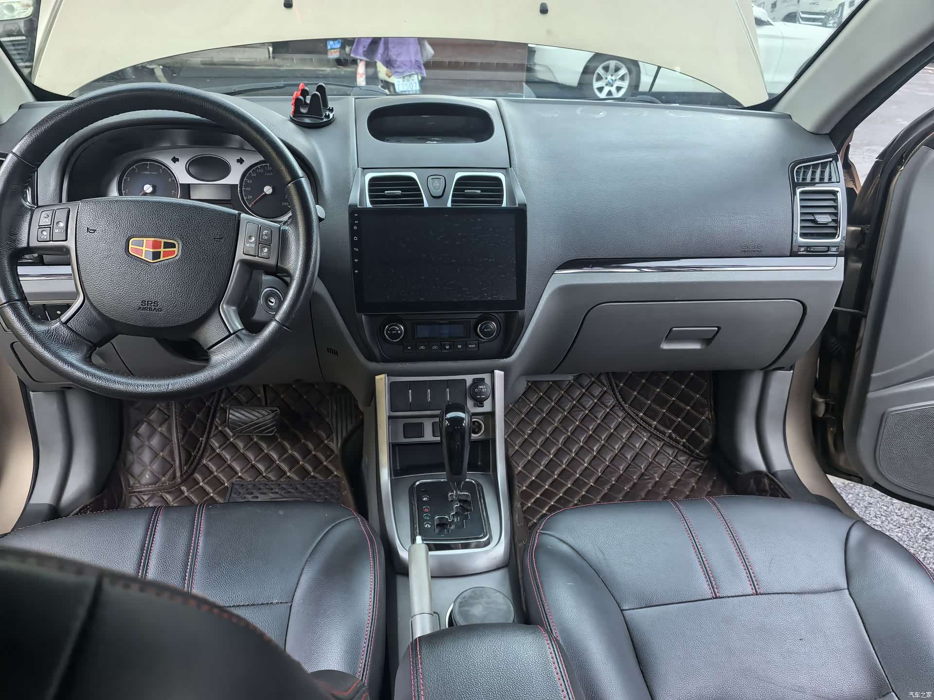 Geely Emgrand, 2012 10
