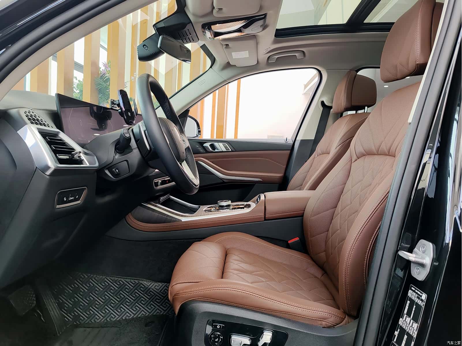 BMW X7, 2024 8