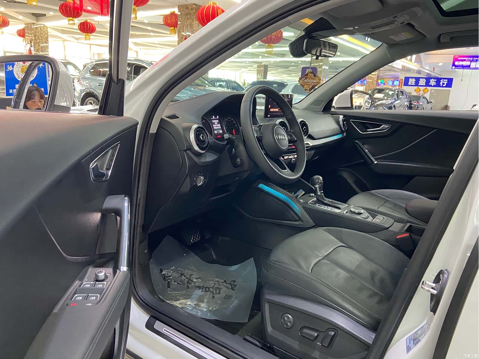 Audi Q2L, 2022 7