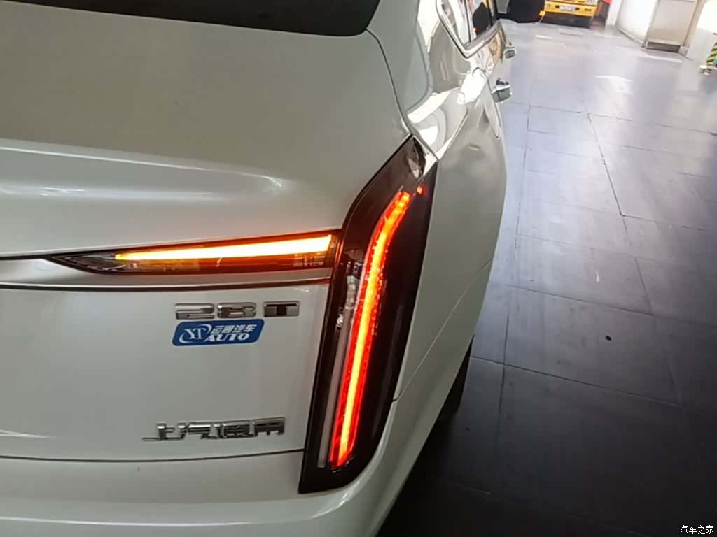 Cadillac CT6, 2025 8
