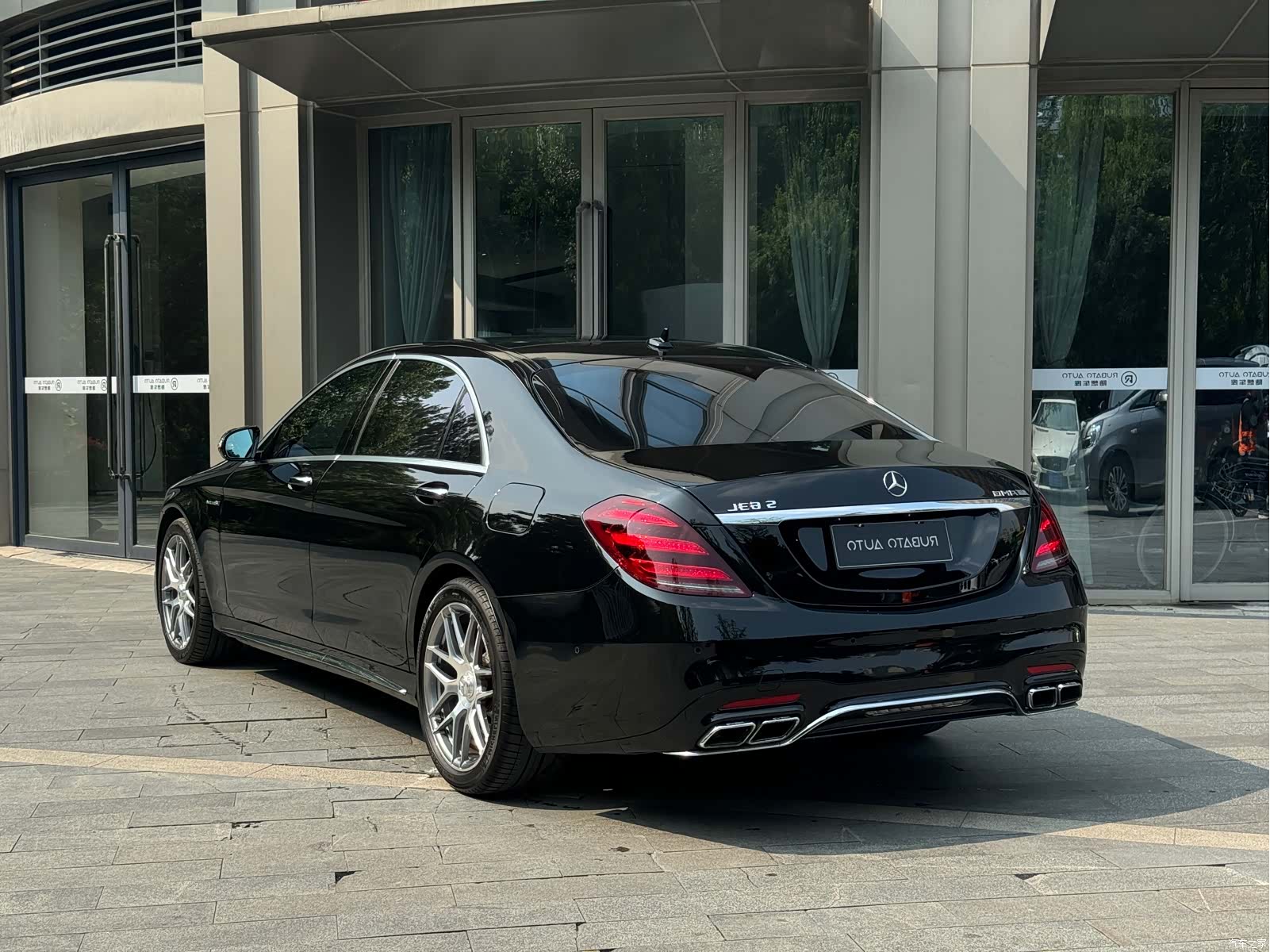 Mercedes-Benz S-Class, 2018 4