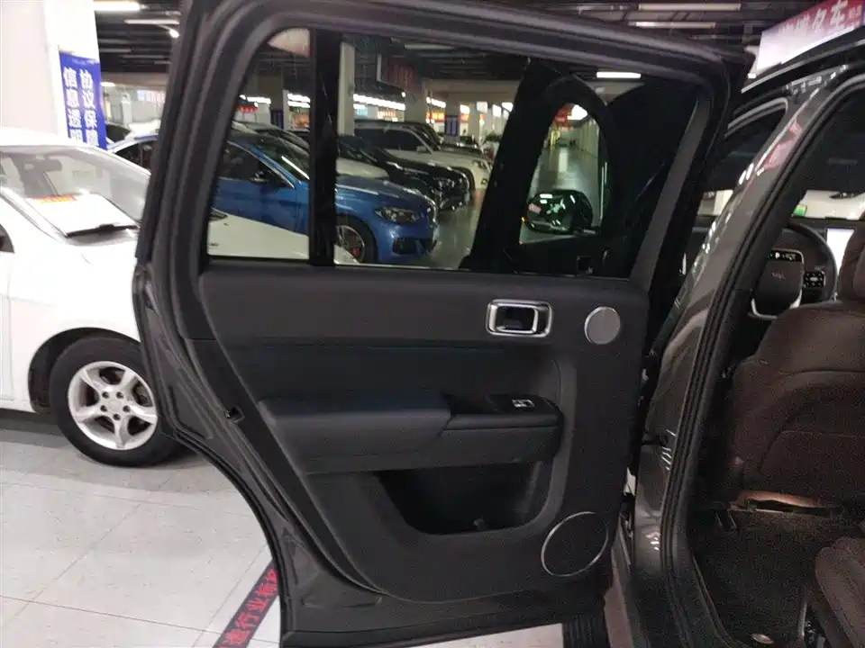 Li Auto Ideal L9