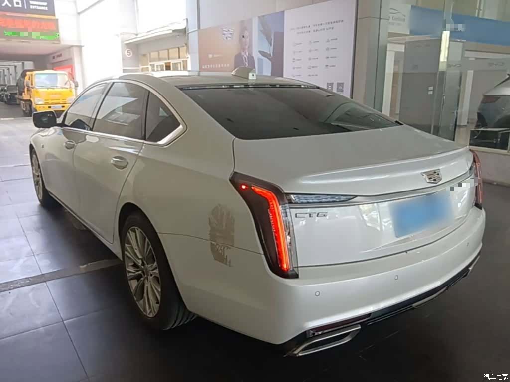 Cadillac CT6, 2025 все фото