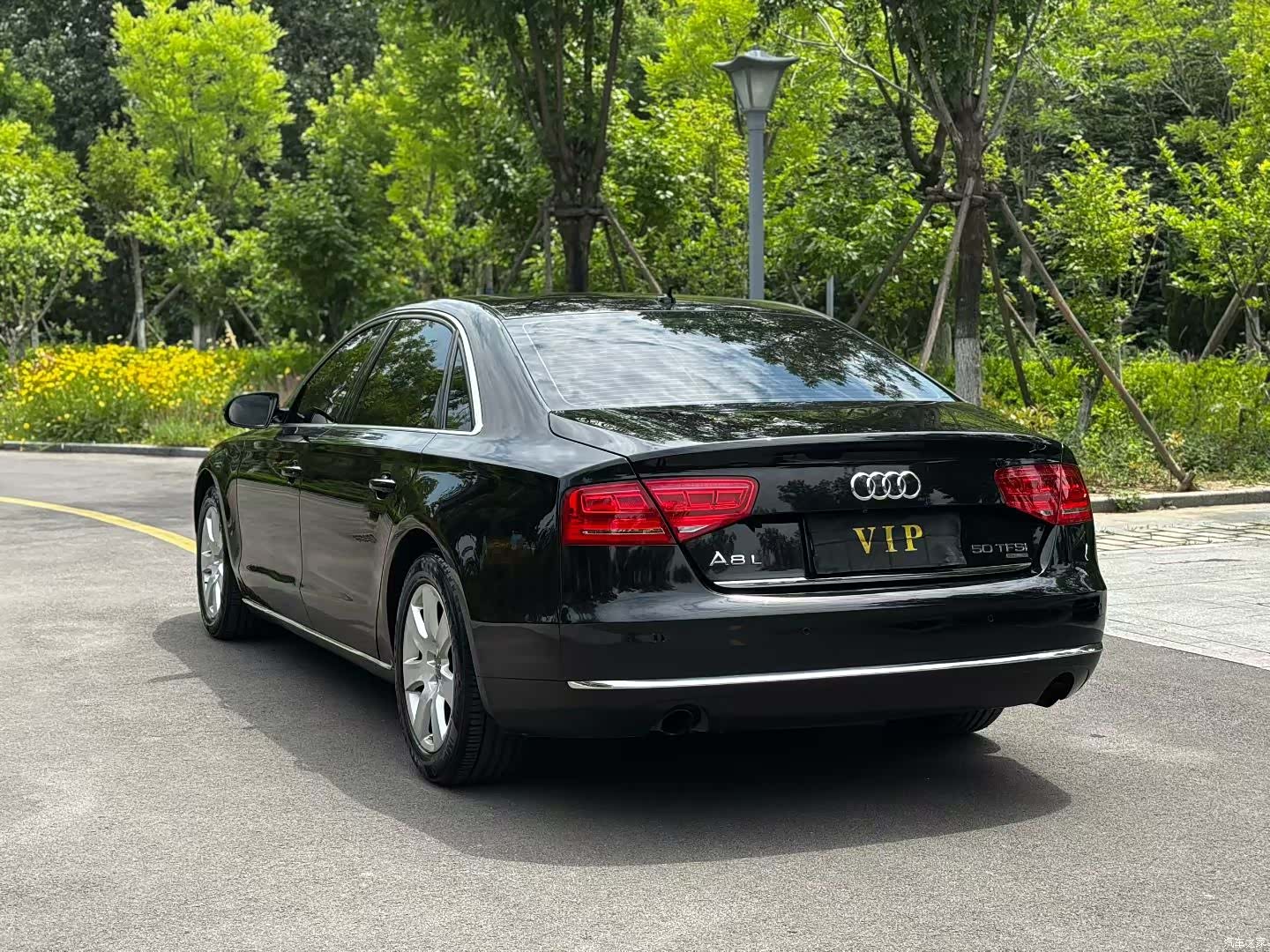 Audi A8L, 2013 7