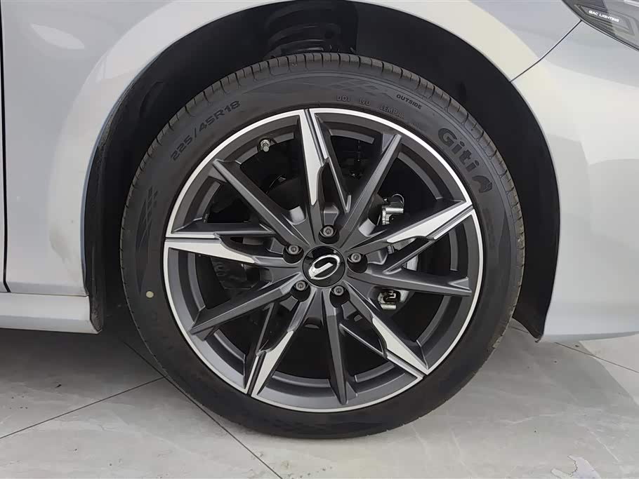 Trumpchi Shadow Leopard