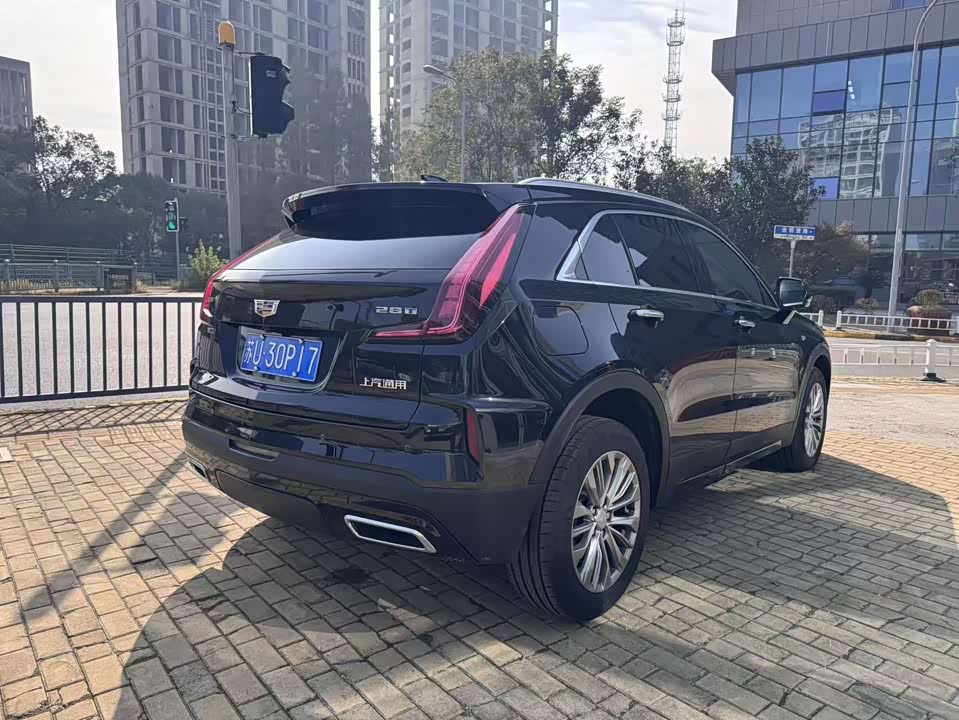 Cadillac XT4