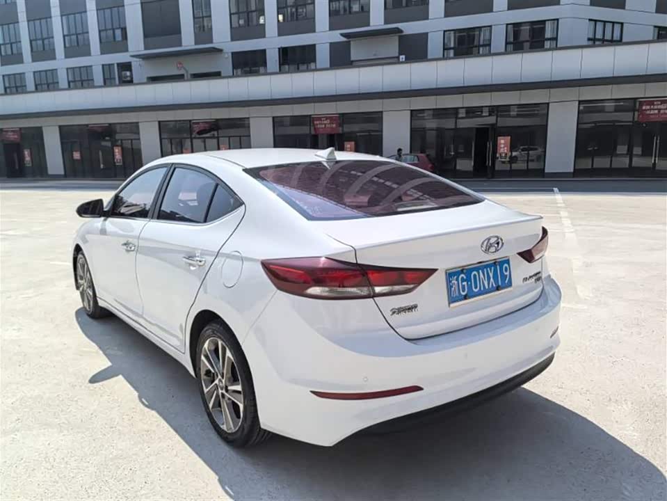 Hyundai Lead