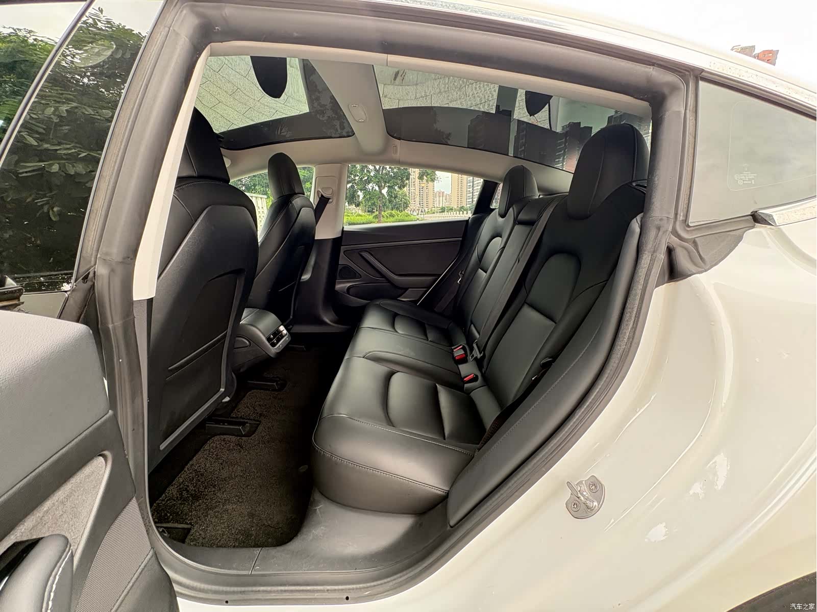 Tesla Model 3, 2020 6