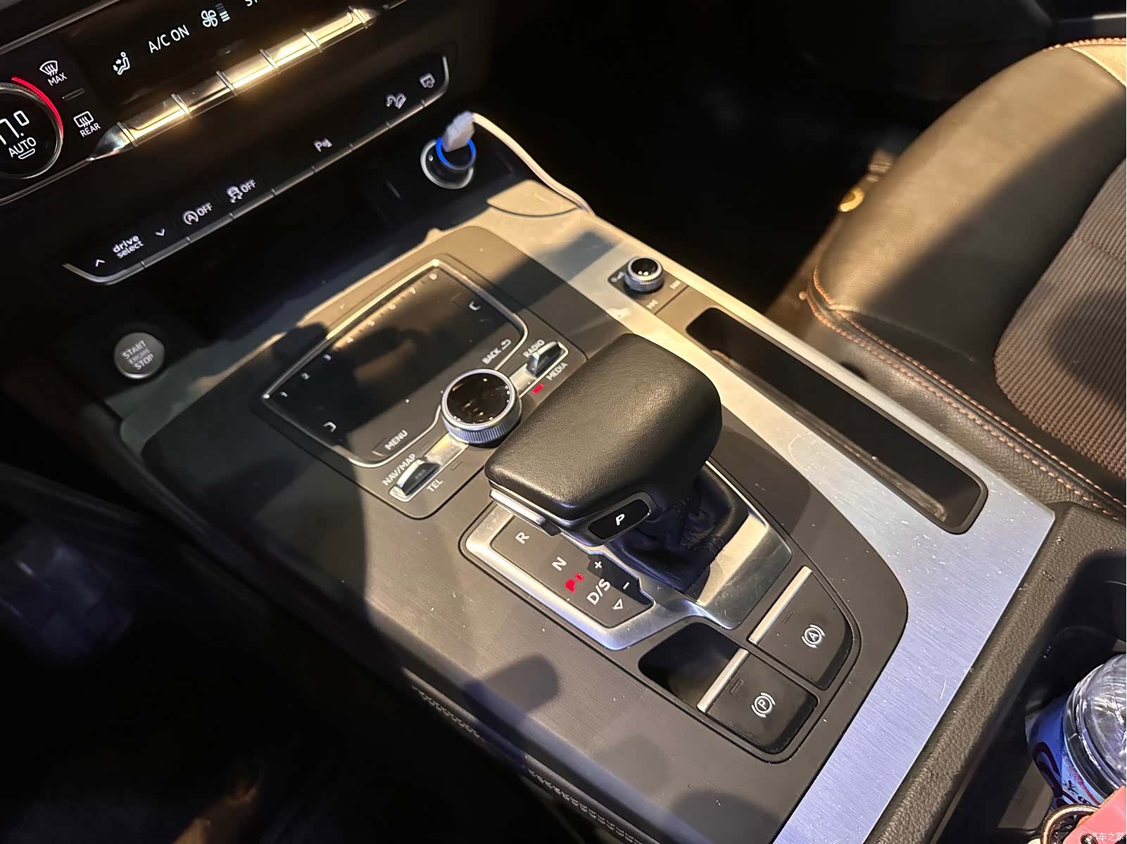 Audi Q5L, 2018 12