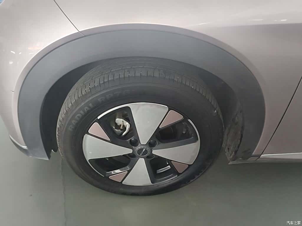 BYD Dolphin, 2023 23