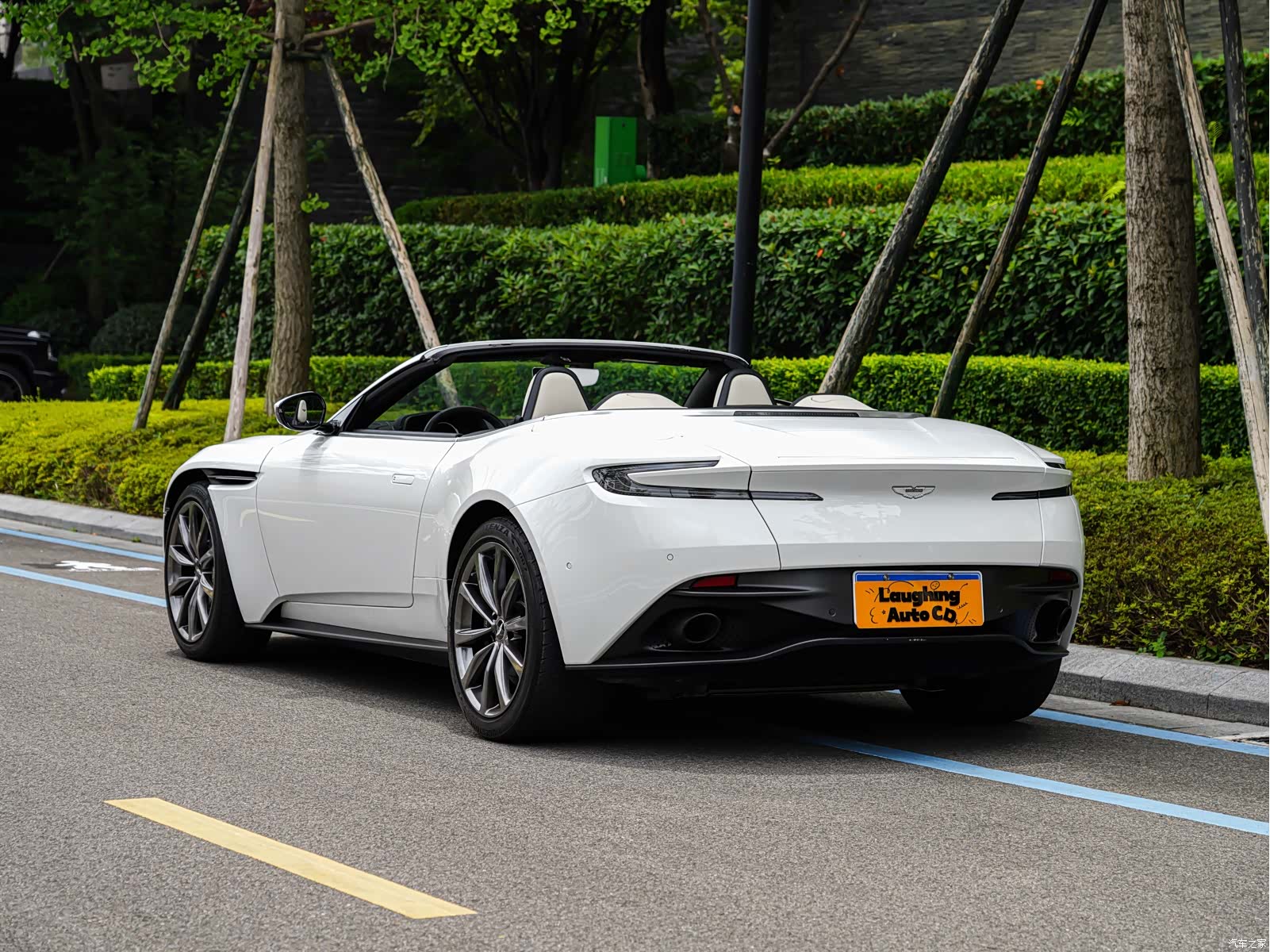 Aston Martin DB11, 2020 2