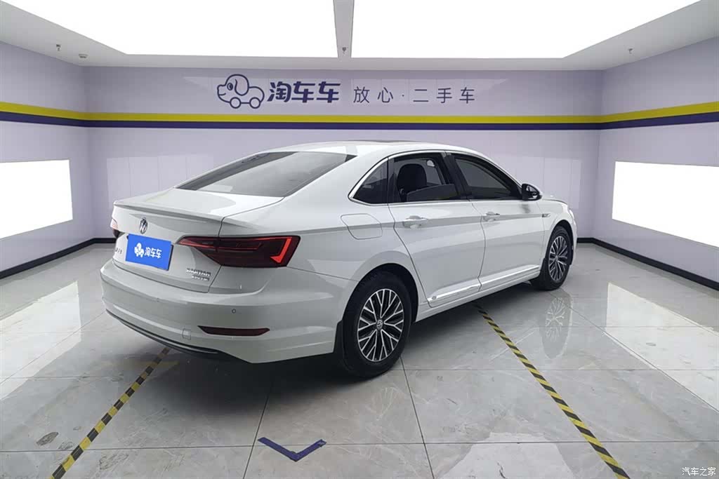 Volkswagen Sagitar, 2020 3