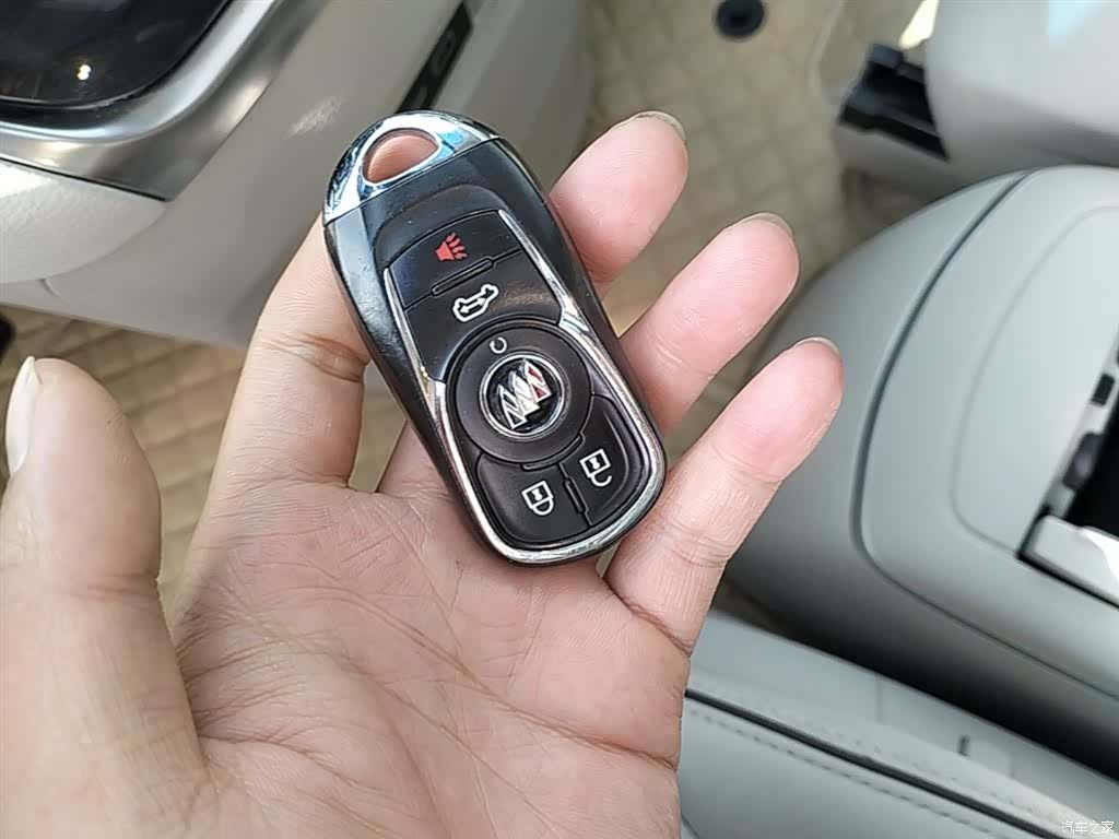 Buick GL8, 2022 9
