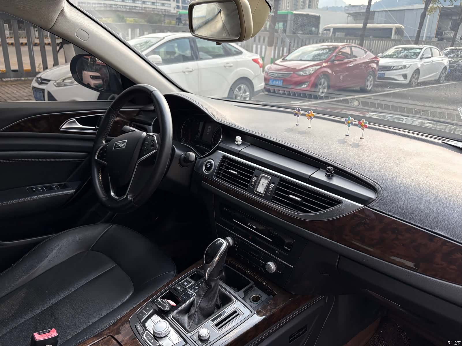 Zotye Z700, 2018 16