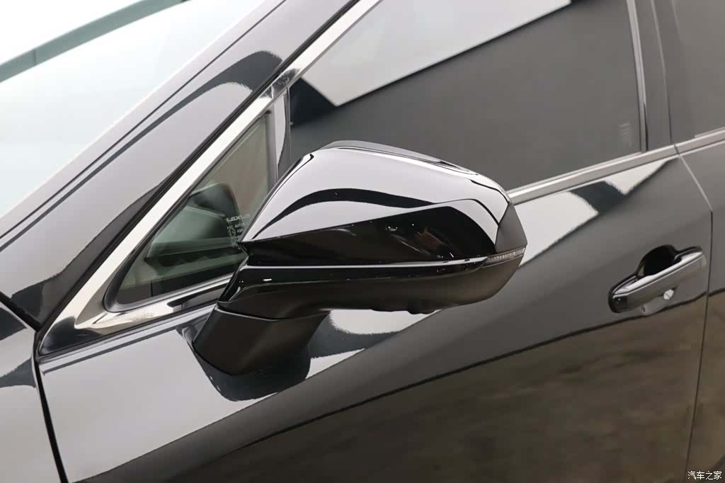 Lexus RX, 2023 26