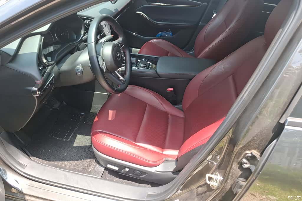 Mazda Mazda3, 2023 9