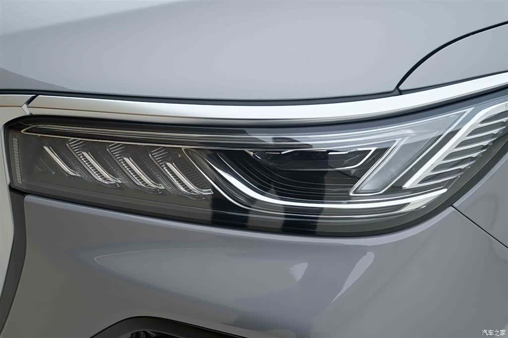 Hongqi HS5, 2023 14