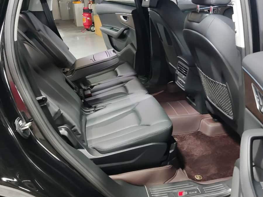 Audi Q7 2024, фото 12