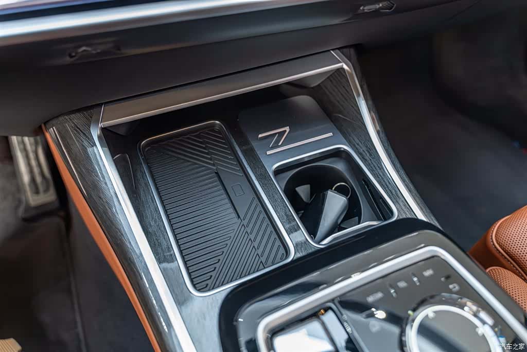 BMW 7 Series, 2024 4