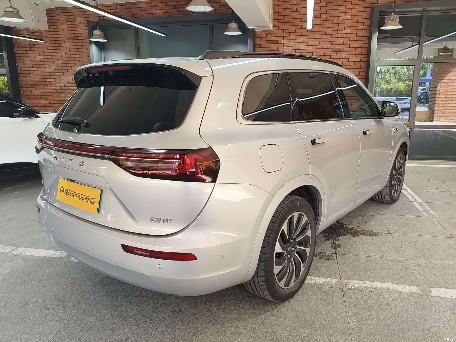 AITO M7, 2024 4
