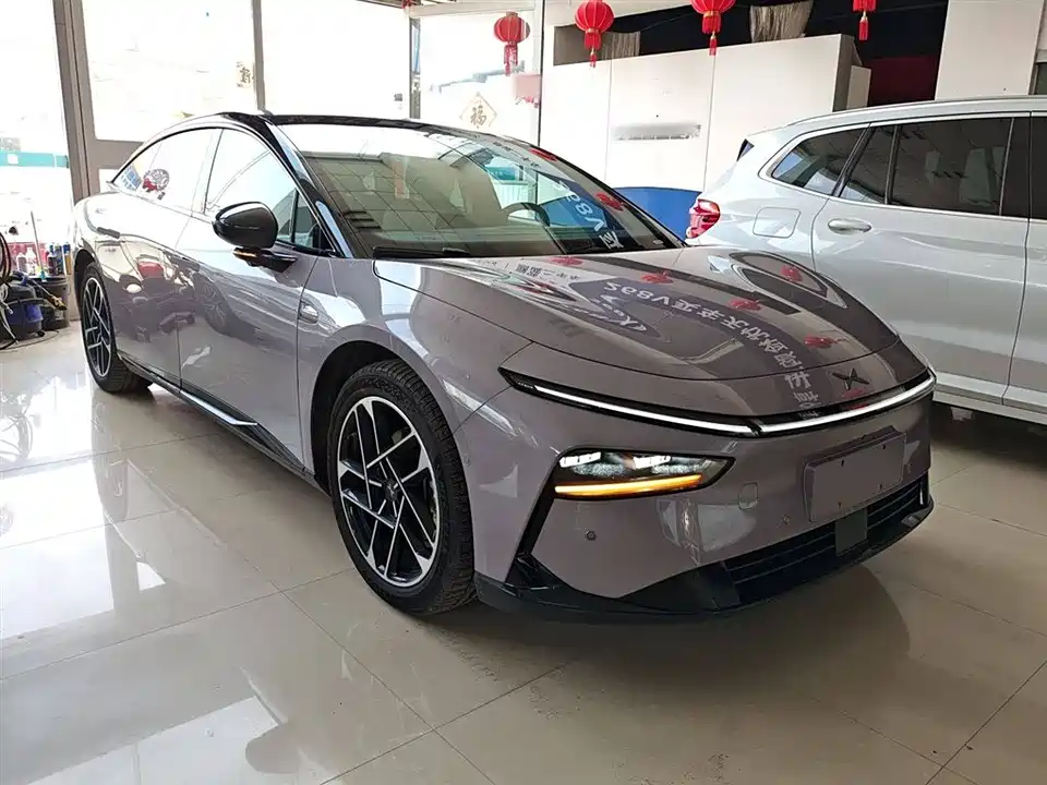 XPENG P7+