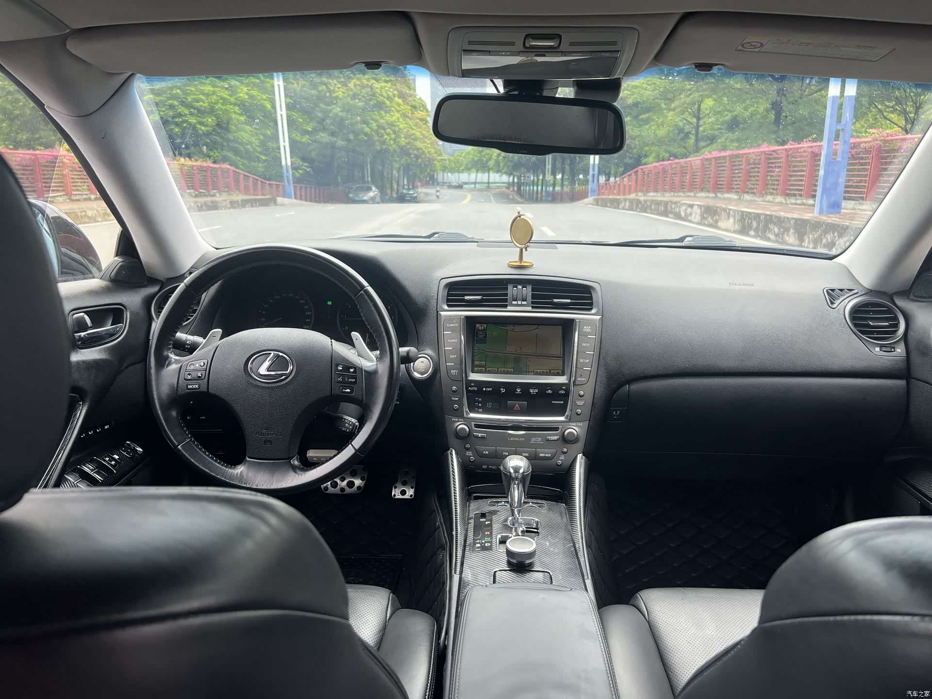 Lexus IS, 2010 11