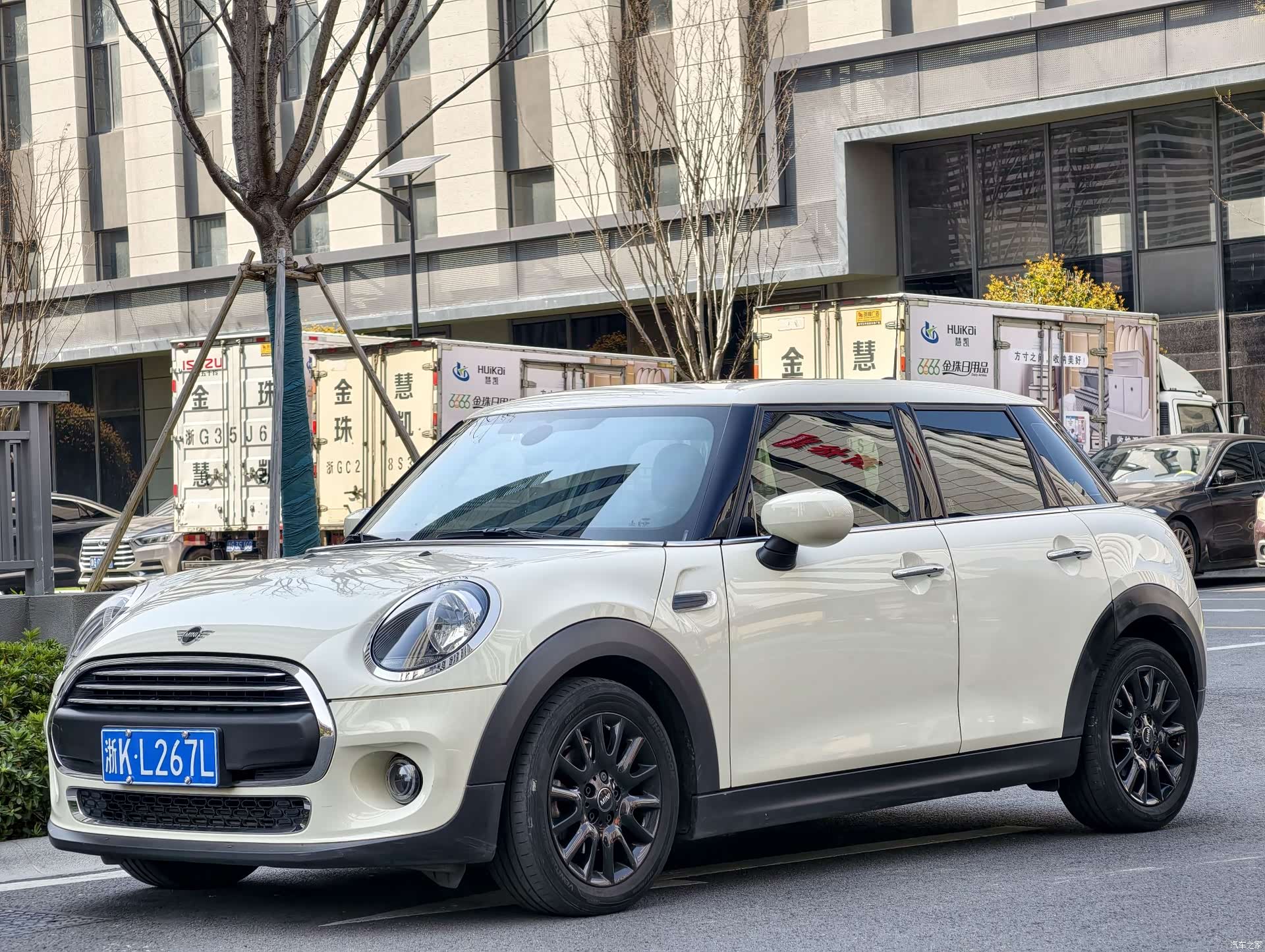 Mini ONE, 2021 4