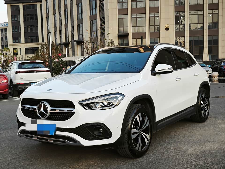 Mercedes-Benz GLA