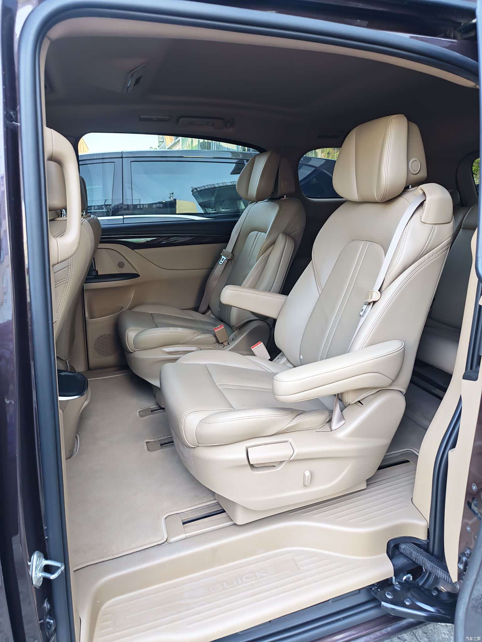 Buick GL8, 2019 6