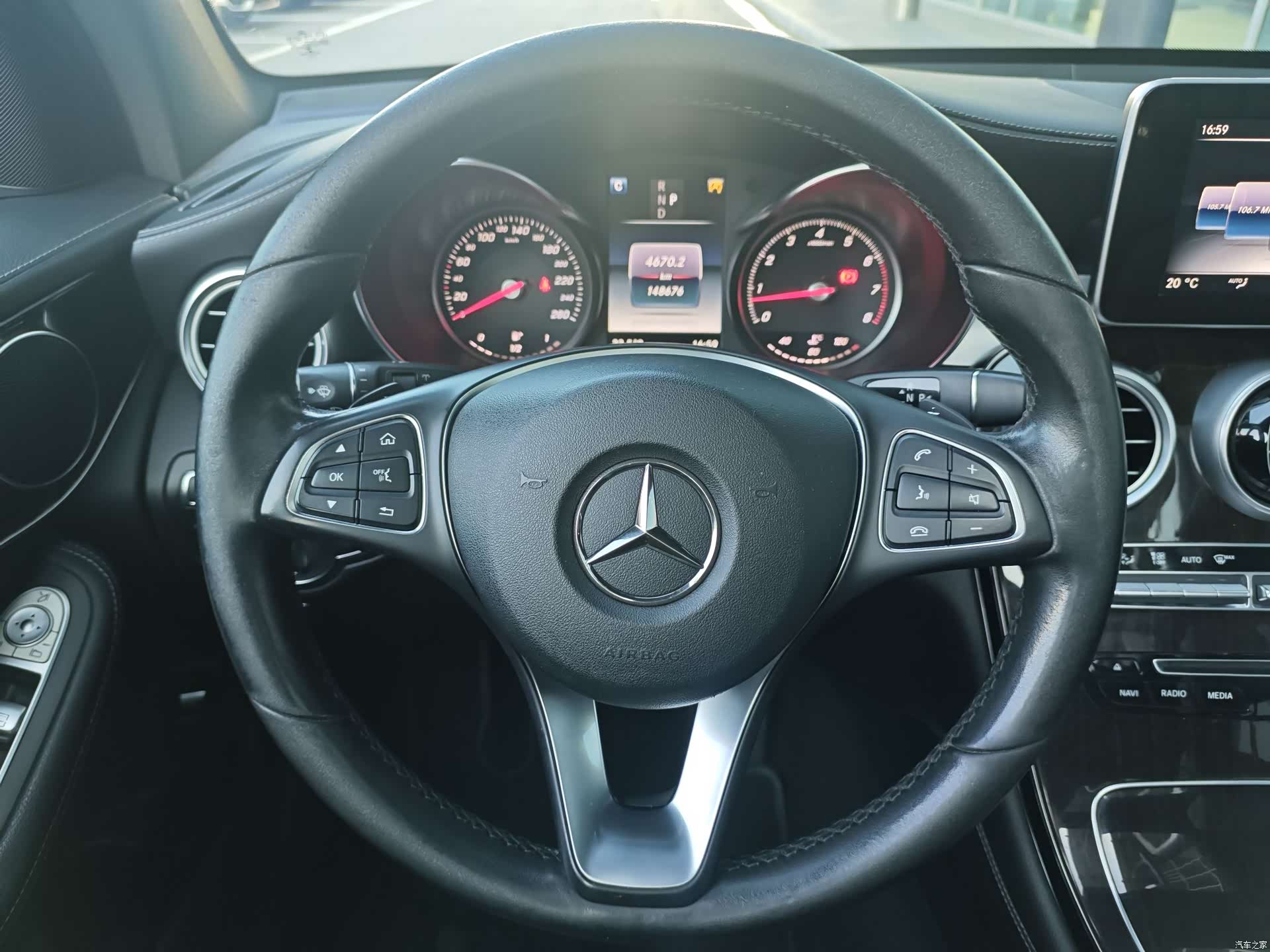 Mercedes-Benz GLC, 2017 8