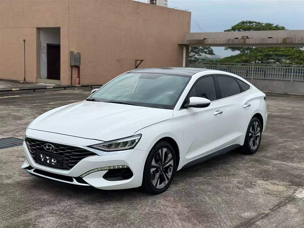 Hyundai Lafesta