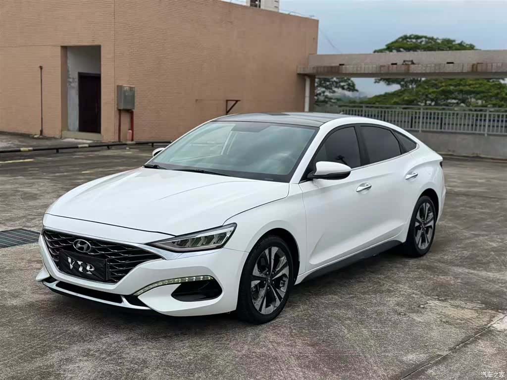 Hyundai Lafesta