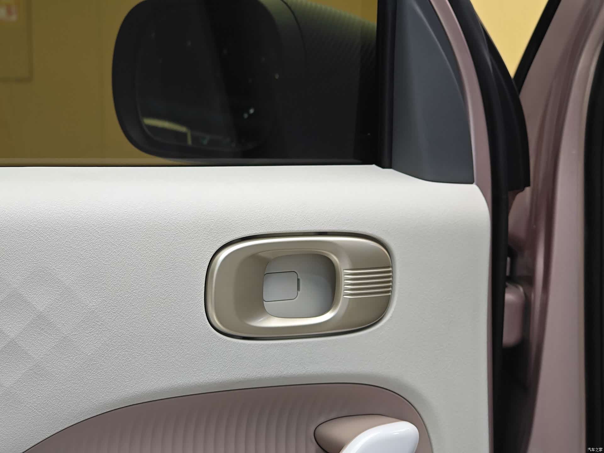 Geely Panda, 2025 8